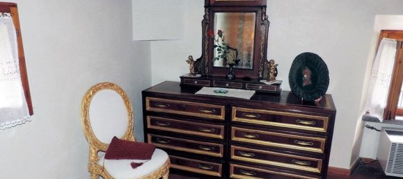 31 room House in Villafranca in Lunigiana, Italy No. 205704 29