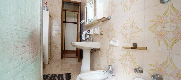 Apartamento de 6 habitaciónes en Eboli, Italy No. 7388 26