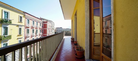Apartamento de 6 habitaciónes en Eboli, Italy No. 7388 28