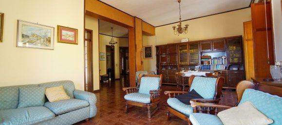 Apartamento de 6 habitaciónes en Eboli, Italy No. 7388 11