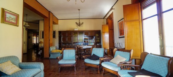 Apartamento de 6 habitaciónes en Eboli, Italy No. 7388 10