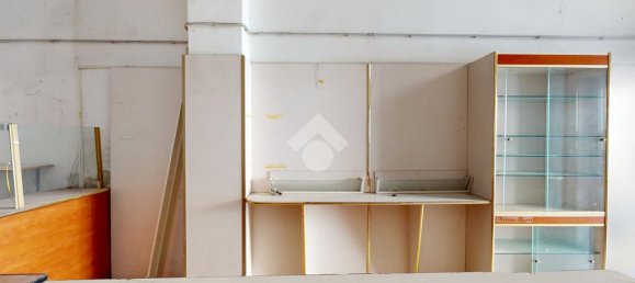 Коммерческая недвижимость с 3 комнатами в Бриндизи, Италия № 257668 3