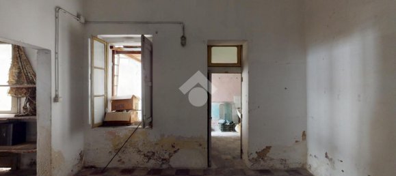 Коммерческая недвижимость с 3 комнатами в Бриндизи, Италия № 257668 16