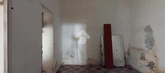 Коммерческая недвижимость с 3 комнатами в Бриндизи, Италия № 257668 14