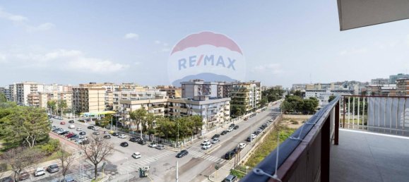 3 rooms Apartment in Bari, Italy No. 11641 16