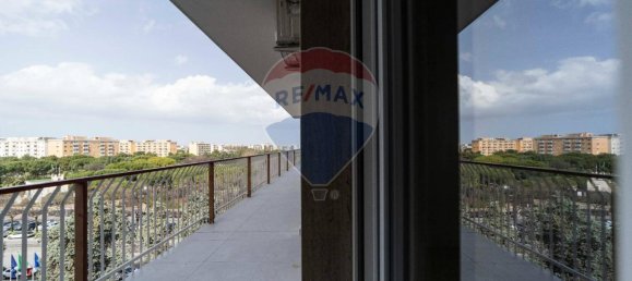 3 rooms Apartment in Bari, Italy No. 11641 24