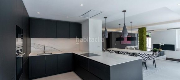 5 Schlafzimmer Haus in Marbella, Spain, Nr. 36359 23