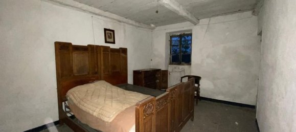 10 rooms House in Mioglia, Italy No. 82097 18