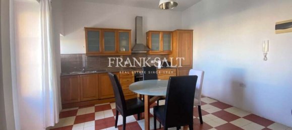 2 bedrooms Apartment in Senglea, Malta No. 11087 4