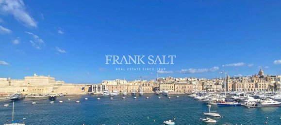 2 bedrooms Apartment in Senglea, Malta No. 11087 2