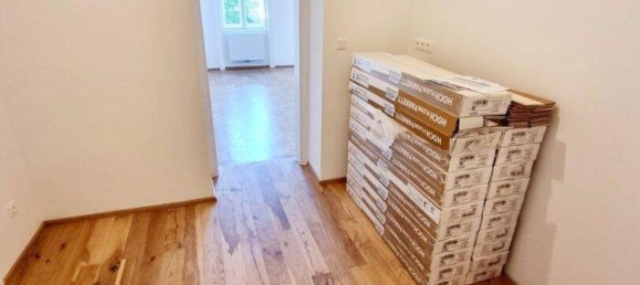 Studio in Vienna, Austria No. 96700 10