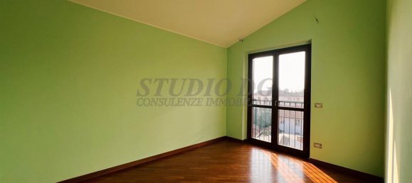3 rooms Apartment in Limbiate, Italy No. 111498 13
