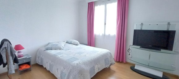 2 bedrooms House in Epernon, France No. 218633 2