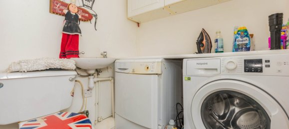 House in Cheadle Hulme, United Kingdom No. 2173 9