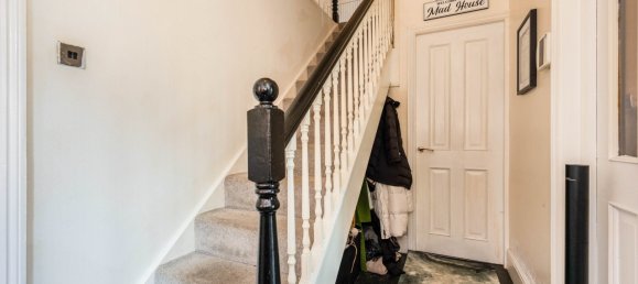 House in Cheadle Hulme, United Kingdom No. 2173 8