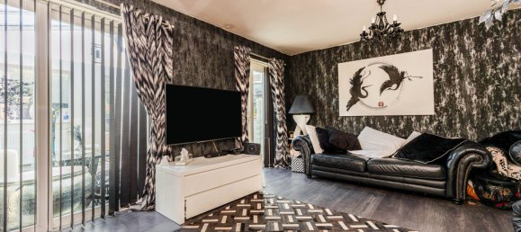 House in Cheadle Hulme, United Kingdom No. 2173 2