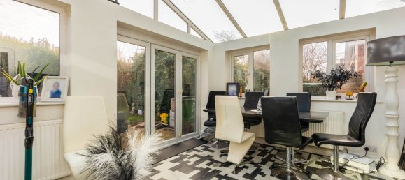 House in Cheadle Hulme, United Kingdom No. 2173 6