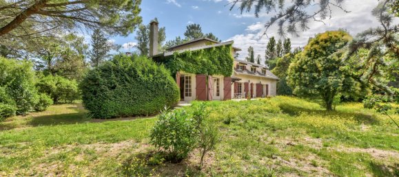 4 bedrooms House in Muret, France No. 361572 5