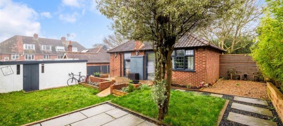 2 Schlafzimmer Bungalow in Tadworth, United Kingdom, Nr. 9685 4