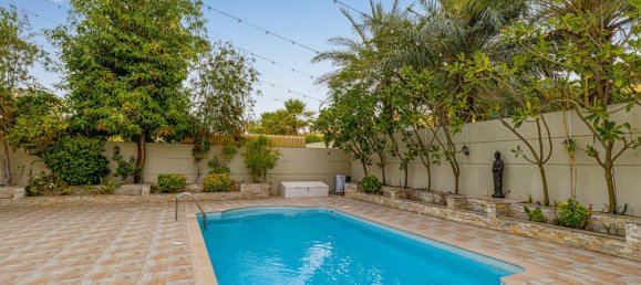 4 bedrooms Villa in Jumeirah Park, UAE No. 55513 4