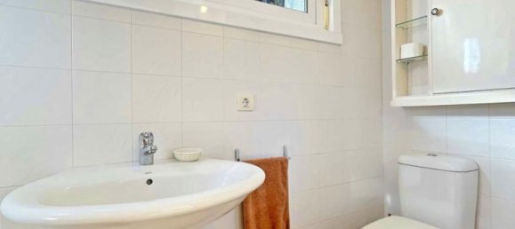 5 Schlafzimmer Haus in Bergondo, Spain, Nr. 48522 48