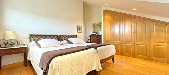 5 Schlafzimmer Haus in Bergondo, Spain, Nr. 48522 25