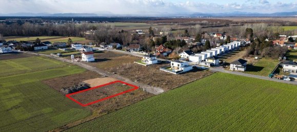  Land in Pottendorf, Austria No. 166043 2