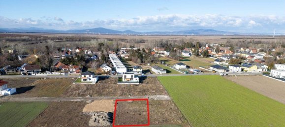  Land in Pottendorf, Austria No. 166043 4