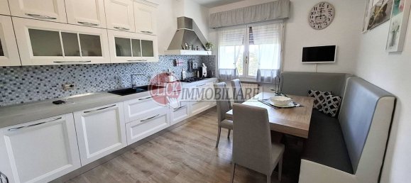 Квартира с 3 спальнями в Борго Сан Лоренцо, Италия № 267320 5