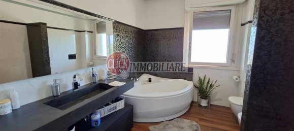 Квартира с 3 спальнями в Борго Сан Лоренцо, Италия № 267320 9