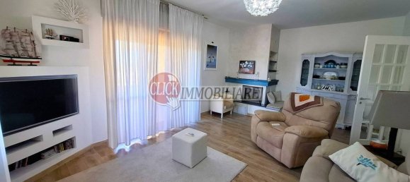 Квартира с 3 спальнями в Борго Сан Лоренцо, Италия № 267320 2