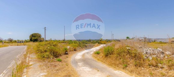 Terrain à Vernole, Italy No. 349845 5