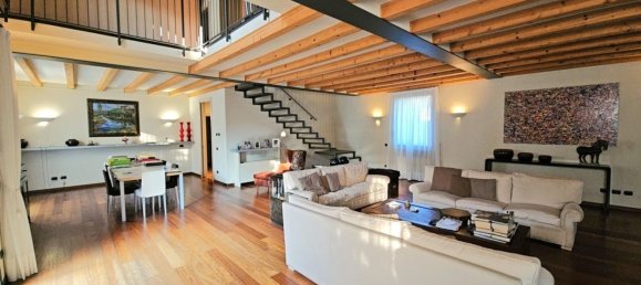 Вилла с 5 комнатами в Борнаско, Италия № 233454 2