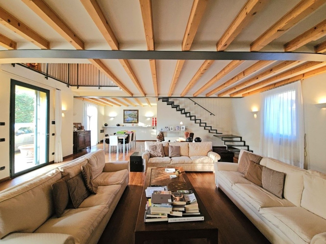 Вилла с 5 комнатами в Борнаско, Италия № 233454