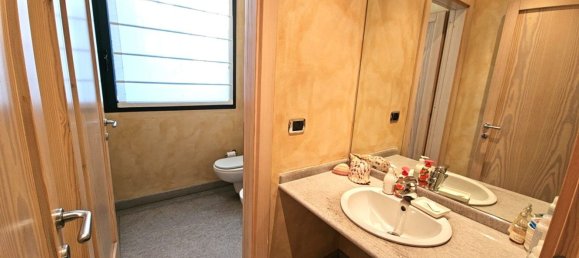 Вилла с 5 комнатами в Борнаско, Италия № 233454 19