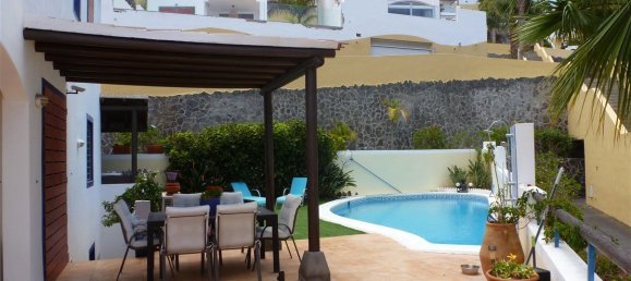 4 bedrooms House in Adeje, Spain No. 28125 3