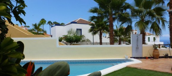 4 bedrooms House in Adeje, Spain No. 28125 17
