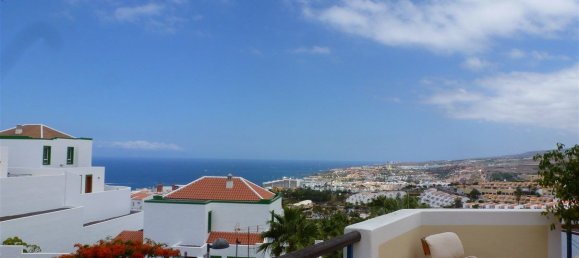 4 bedrooms House in Adeje, Spain No. 28125 4