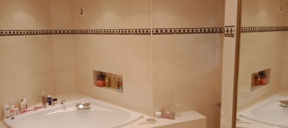 Casa de 6 dormitorios en Montmorency, France No. 180566 10