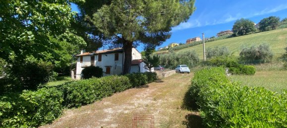 5 rooms House in Sant'Elpidio a Mare, Italy No. 102608 21
