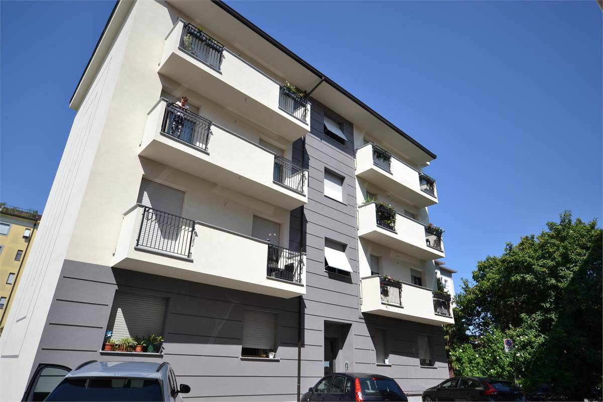 2 bedrooms Apartment in Monza, Italy No. 264501