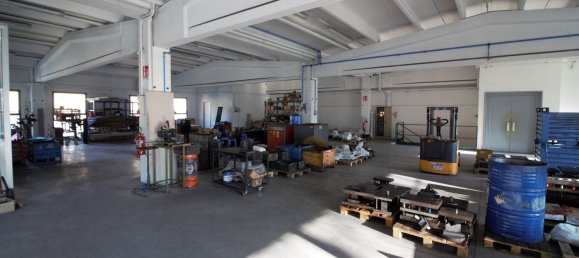 Lagerhaus in Ballabio, Italy 1200m², Nr. 336451 25