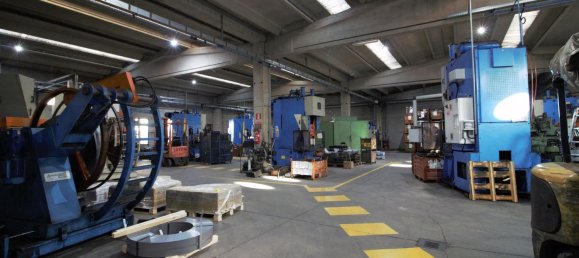 Lagerhaus in Ballabio, Italy 1200m², Nr. 336451 9