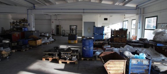 Lagerhaus in Ballabio, Italy 1200m², Nr. 336451 28