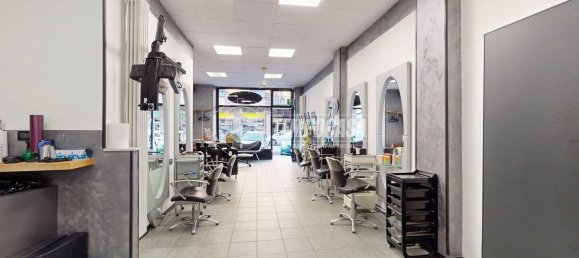 54m² Commercial property in Turin, Italy No. 308082 5