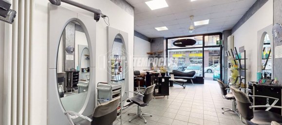 54m² Commercial property in Turin, Italy No. 308082 6