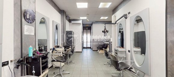 54m² Commercial property in Turin, Italy No. 308082 3