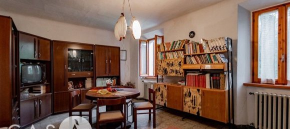 Дом с 5 комнатами в Сарсина, Италия № 101564 4