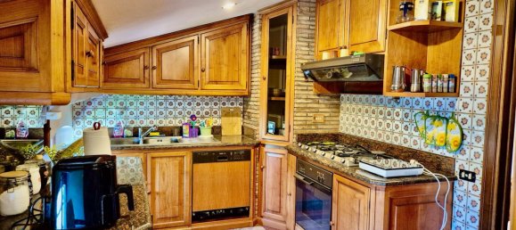 5 rooms Apartment in Todi, Italy No. 286696 7