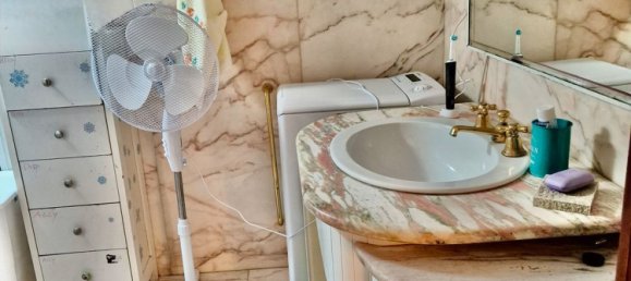 5 rooms Apartment in Todi, Italy No. 286696 4